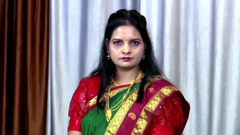 Yogini Wins the Game of Paithani 