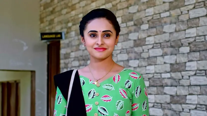 Kanthi Visits Murali's College