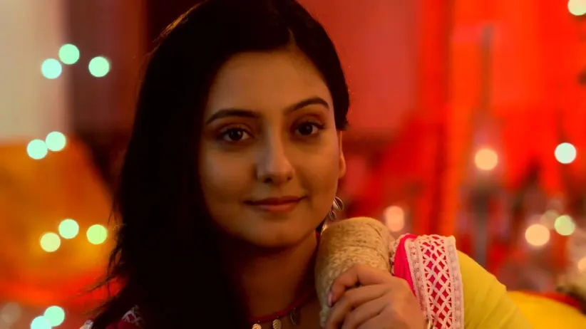 Mukut Defeats Ayan in the Dhak Competition