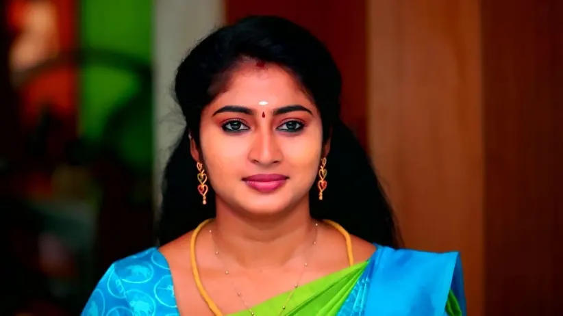 Vanathi Cheers up Rajarajeshwari