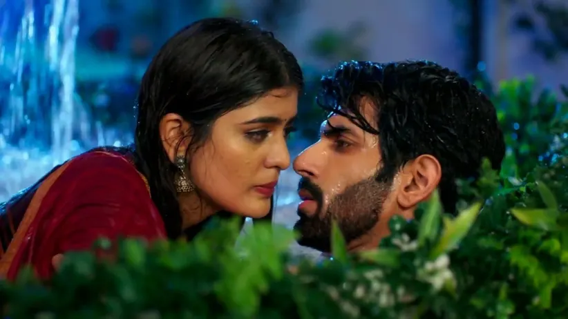Ishani Is Unable to Talk to Shiv | Lag Ja Gale