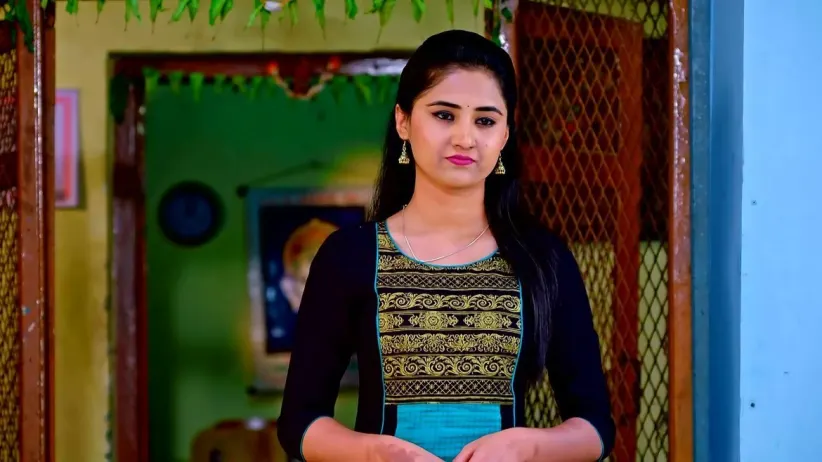 Sanjeevani Slaps Mansi