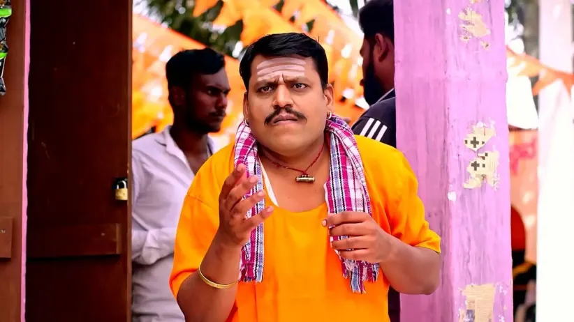 Shiva Prasad and Girija Search for Ismail | Bhoomige Bandha Bhagavantha