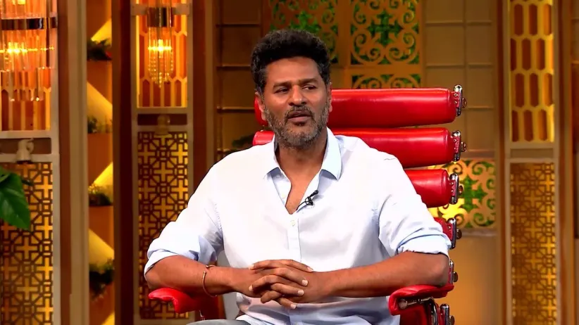 Prabhu Deva Dances with His Friends