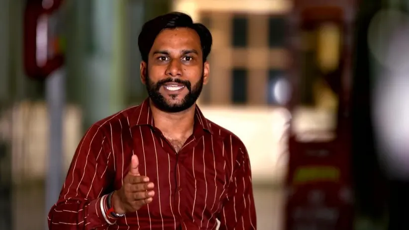 Harbhajan Receives a Gift