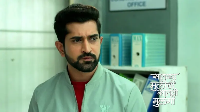 Tejas and Shekhar Ask Rupali for Her Phone