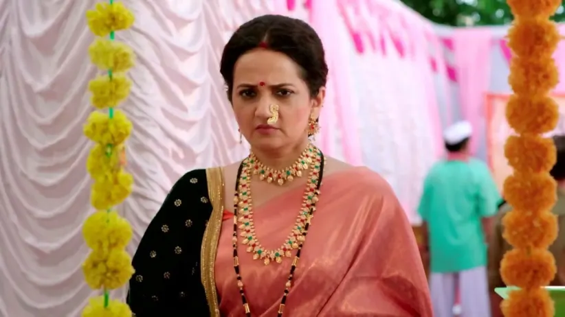 Bhuvaneshwari Searches for Adhipati