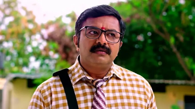 Vishwanath Brings His Friend to His House