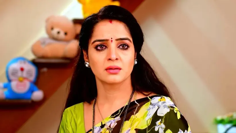 Keerthi Coaxes Anu