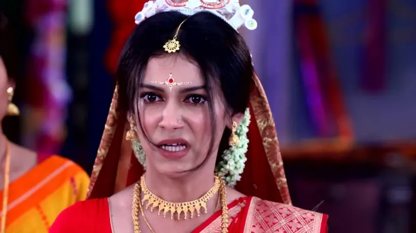 Parna Opposes Apu and Barsha's Wedding
