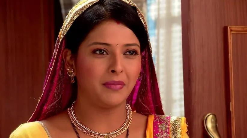 Akash Comes to Stay at the Scindia House