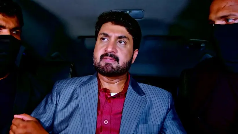 Jhende Kidnaps Aryavardhan Once Again