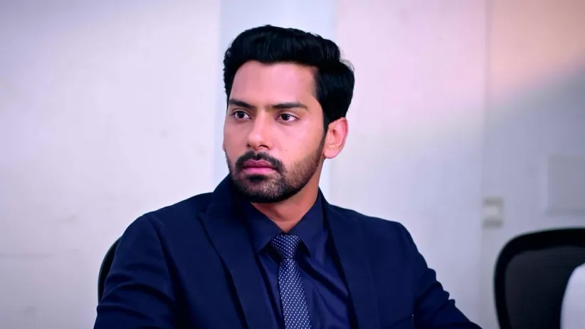 Abhijit Lashes Out at Deepika