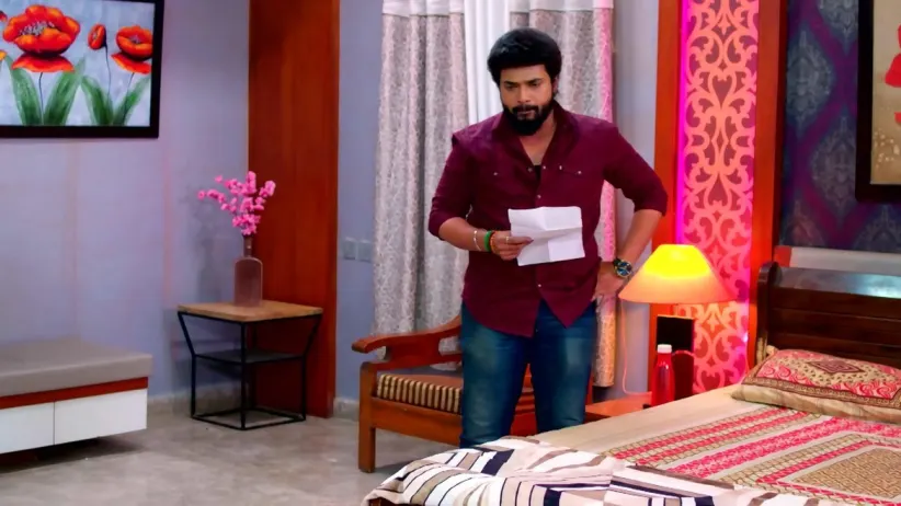 Meenakshi Learns about the Letter