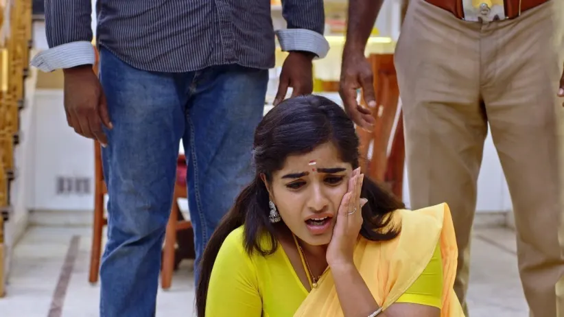 Vikram Mocks Hasini