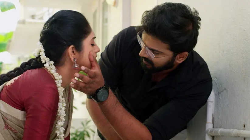 Eshwari Scolds Siddharth