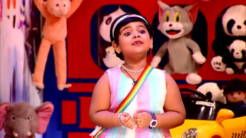 Tani and Muni Enjoy With the Little Participants