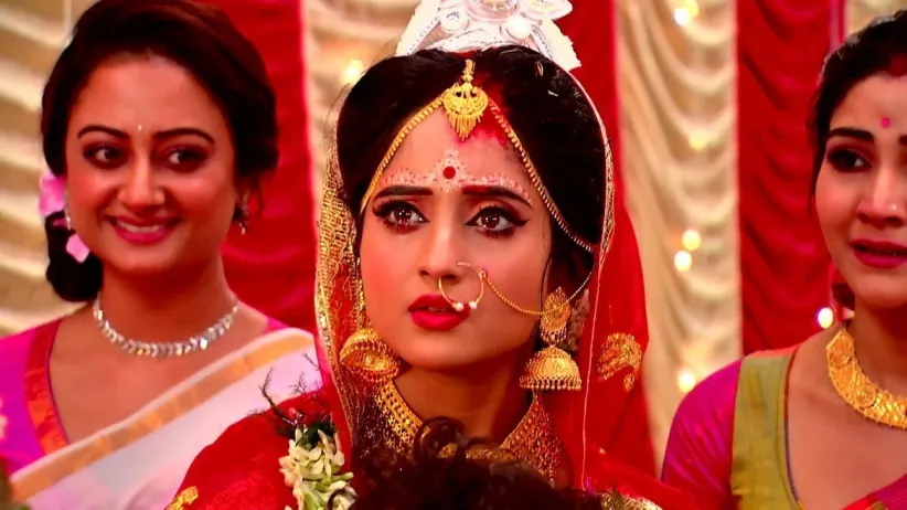 Mithi Tries to Impress her Mother-in-Law