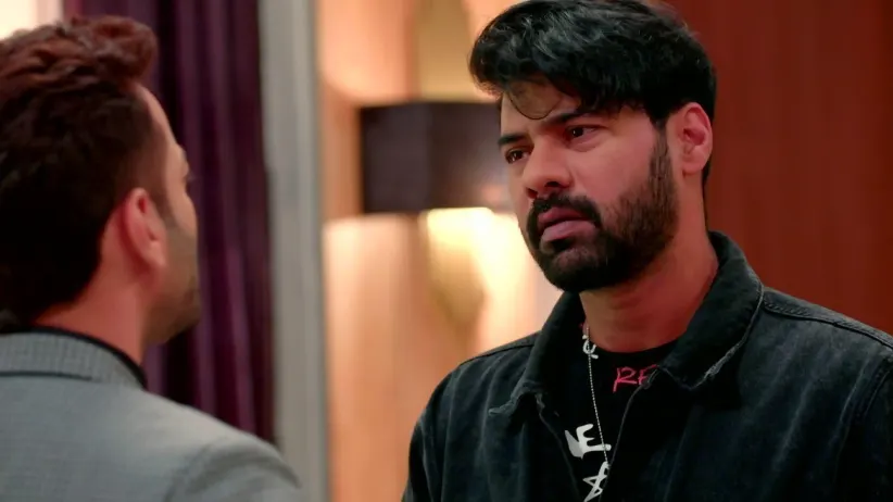 Gaurav Attacks Abhi