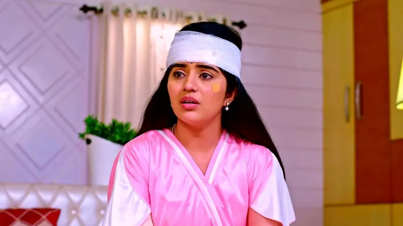 Ratnaveni Insults Paarvathi