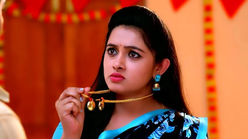 Niharika Agrees to Stay with Srikar's Family