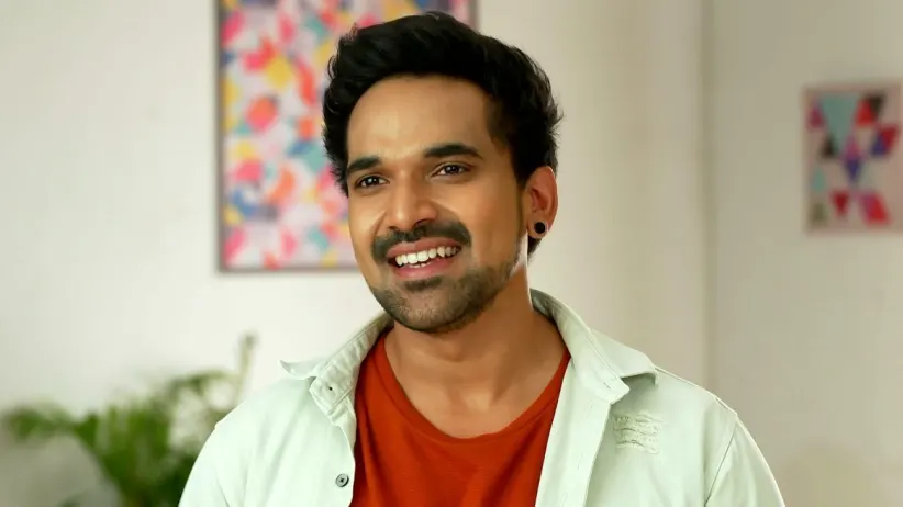 Prabhas Gives Veena the Credit of His Presentation