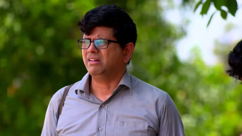 Madhav Requests Anna to Change His Decision