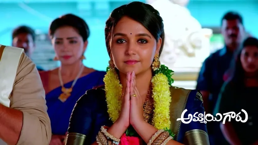 Prathap Is Compelled to Bless Raju and Roopa