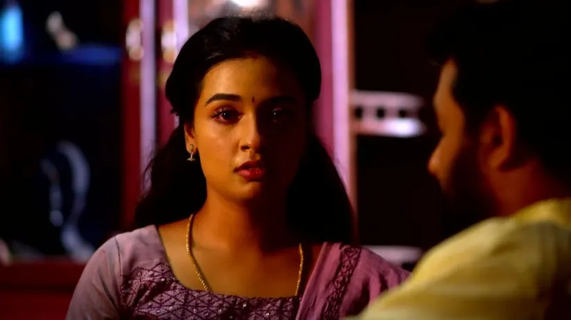 Sahadevan Stops Shalini