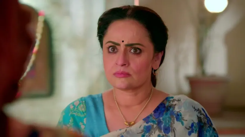 Manushi Returns Home with Kunal
