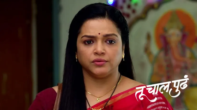 Ashwini Takes Lunch for Prakash and Ujjwala