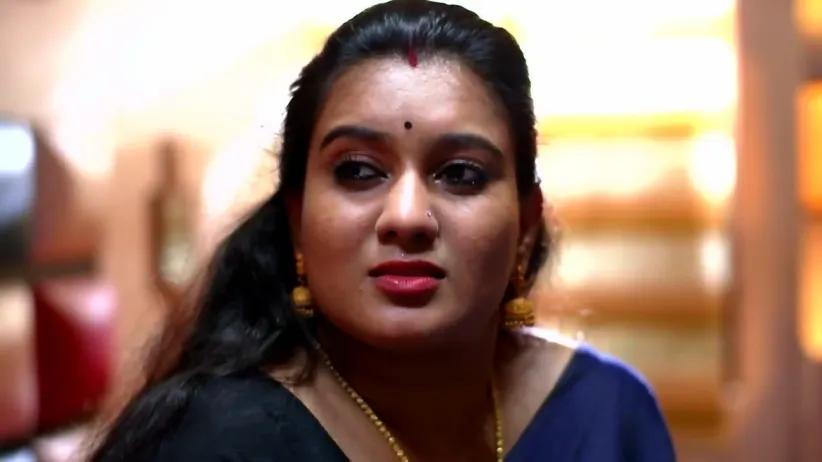 Preethi Ousts Shalini from the House | Kudumbashree Sharada