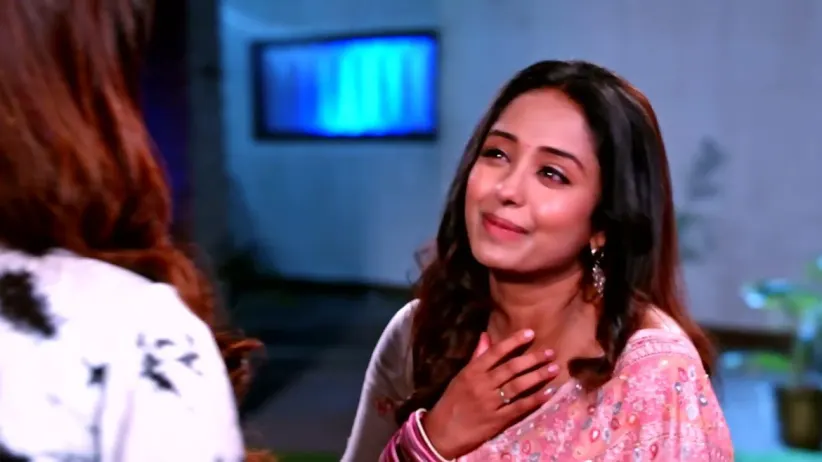 Alia Tells Rhea that She Supports Her | Kumkum Bhagya