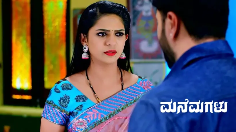 Showrya Gets Sweets and Flowers for Kalyani
