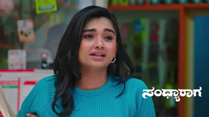 Aadhya Tries to Rush to the Train Station