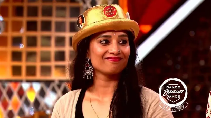 Darshan and Preeti Dance on a Devotional Song