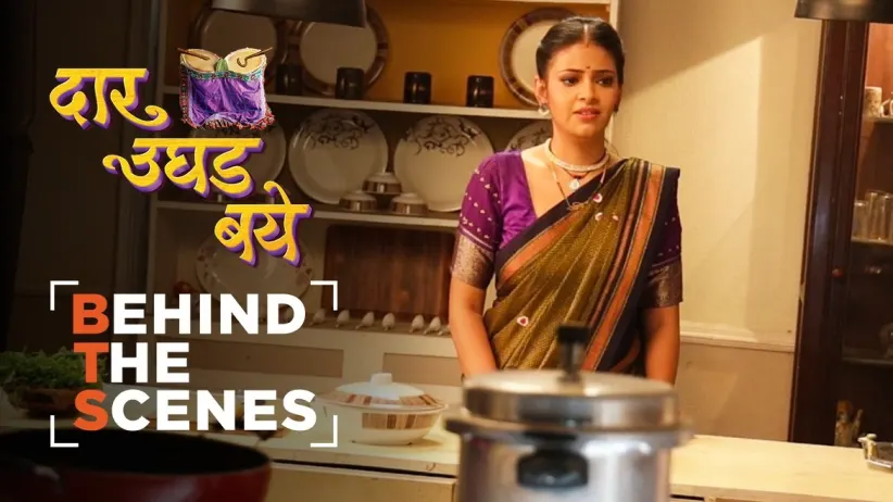 Filming of Mukta Thinking about Ambika | Behind The Scenes | Daar Ughad Baye