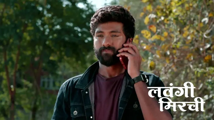 निर्मला मुग्धाला विचारते एका साडीविषयी