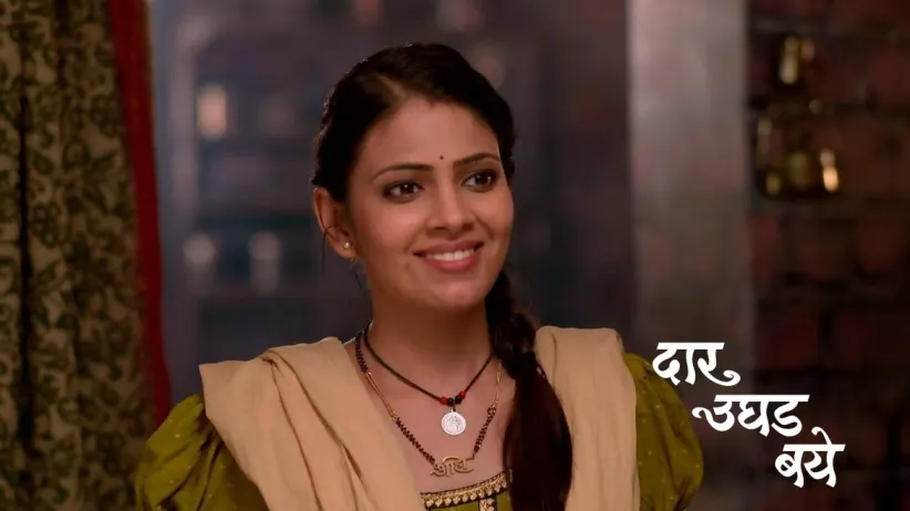 Jaya Berates Dutta and Ambika