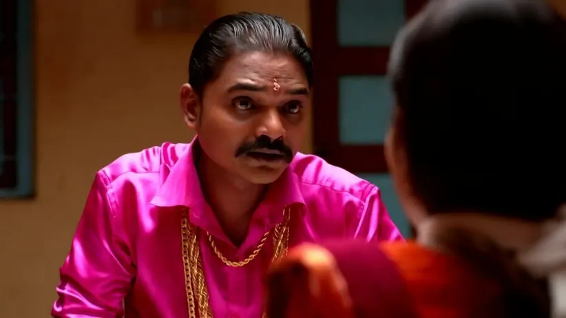 Bajrang Slaps Akshara | Tula Shikvin Changlach Dhada