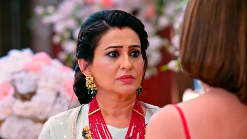 Karishma Tells Her Plan to Neelam | Bhagya Lakshmi
