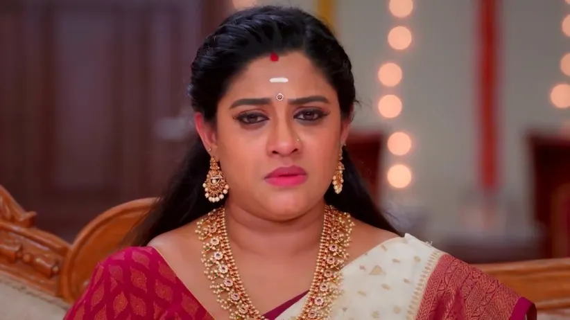 Karthikeyan Supports Deepa | Karthigai Deepam