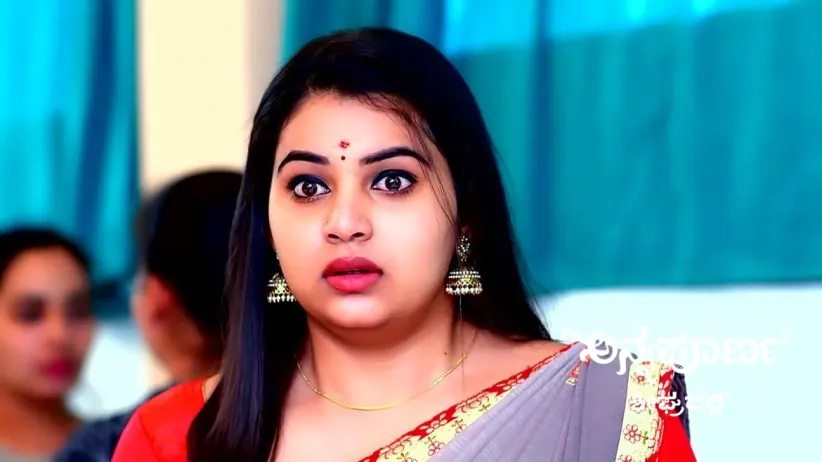 Avani Rushes Srikar to the Hospital