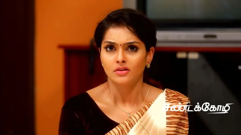 Vikram Reaches Aishwarya's House