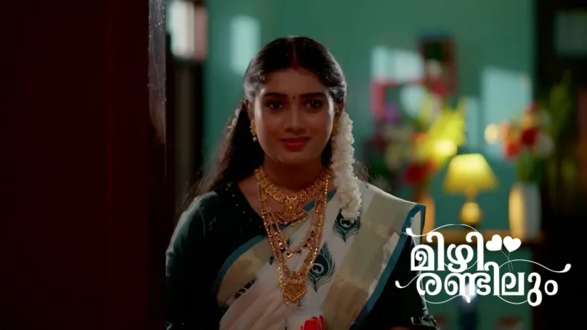 Lakshmi Gives the Money to Anandavalli