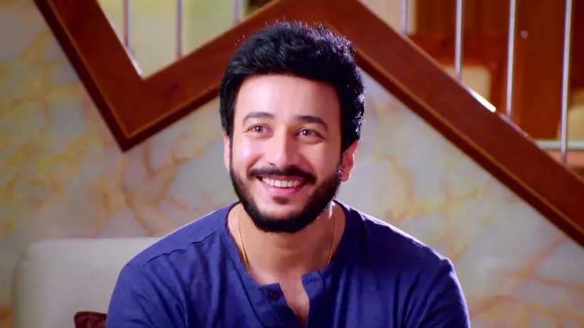 Karthik Feels Proud of Sathya | Sathya