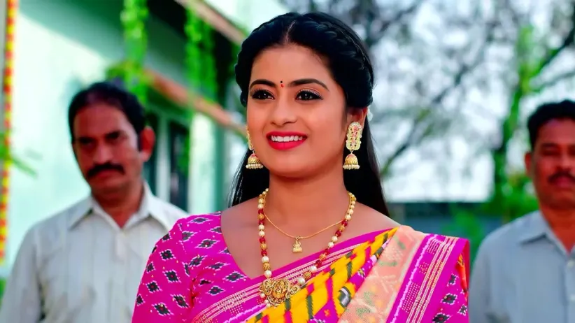 Mithra Performs the 'Chapra Puja'