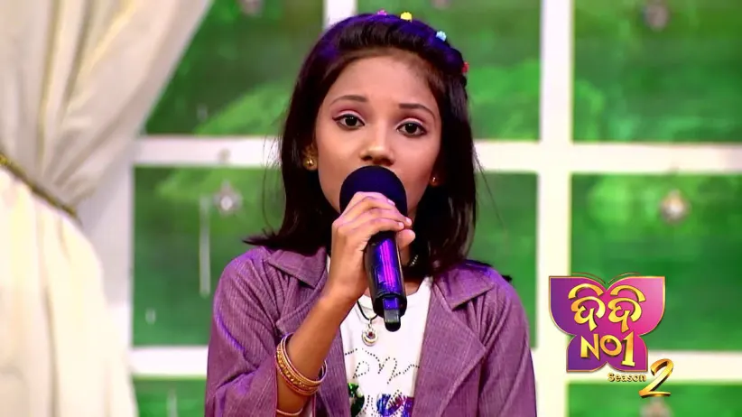 Neha's Enthralling Performance