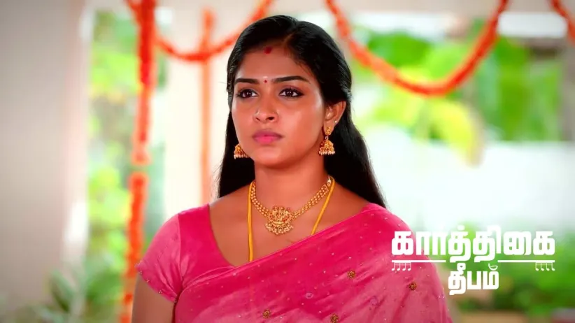 Raja Sethupathi Blesses Deepa