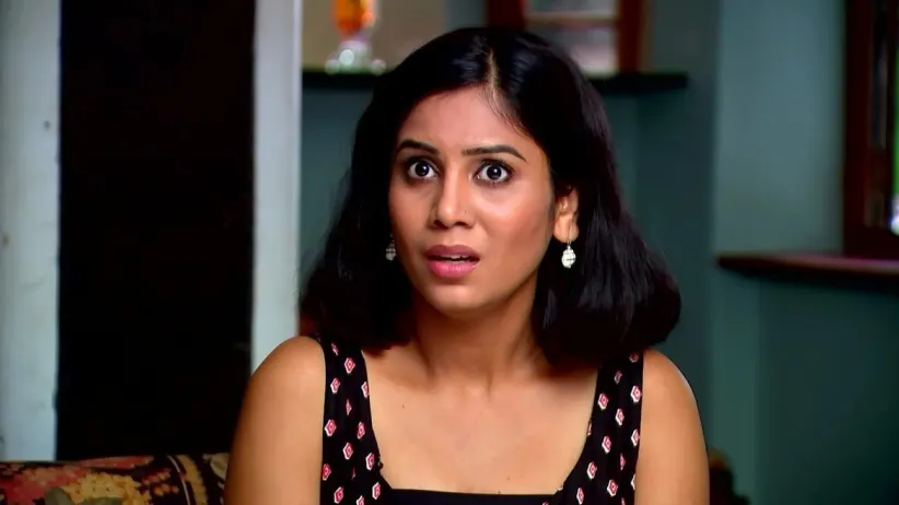 A Weird Incident Takes Place at Puja for Sara